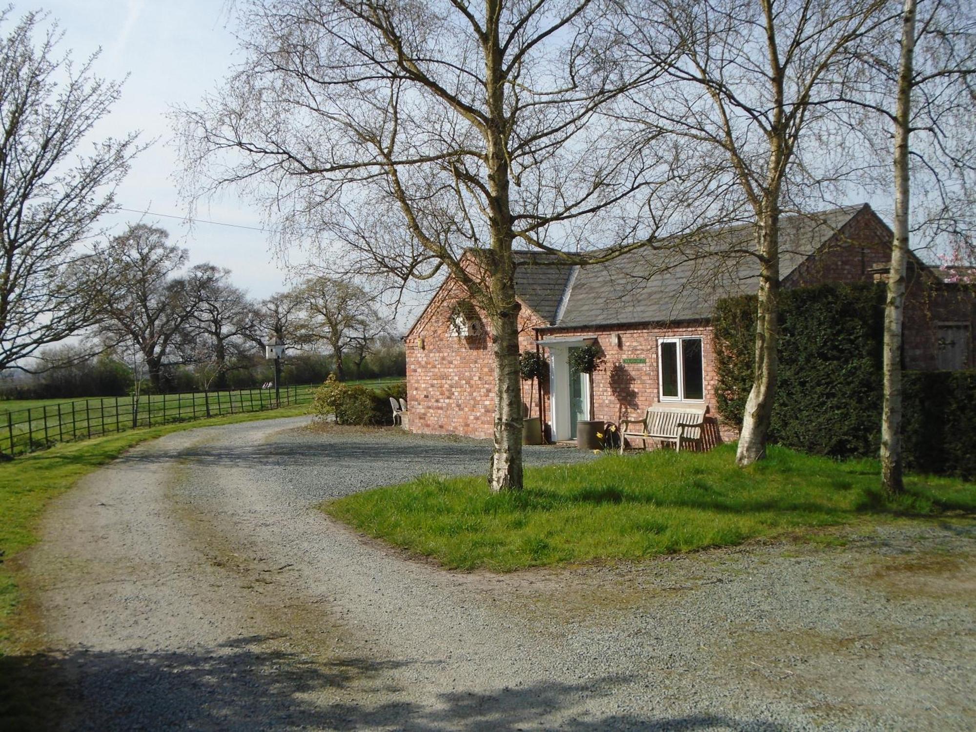 Manor Farm Egerton Acomodação com café da manhã Malpas  Exterior foto